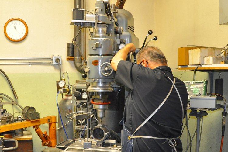 Great Western Grinding, FAA Repair Station #G9WR809J, Specializing in Turnkey Component Repairs for Aircraft and Rotorcraft, Precision Inner/Outer Diameter, Jig, Surface, Rotary, Blanchard Grinding, CNC Machining, Prototypes, Tool and Die in Huntington Beach, CA